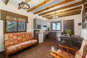 Interior - Vacation Home 'Amelia House' with Sea View, Private Terrace and Wi-Fi (Roque Negro)