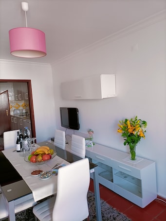 Dining. Holiday Home 'Valley T2 Duplex' with Mountain View, Wi-Fi and Air Conditioning