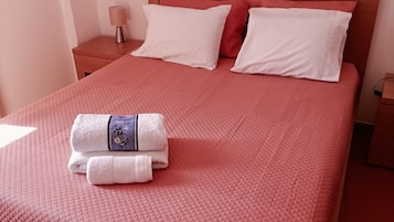 4 habitaciones, wifi gratis y ropa de cama