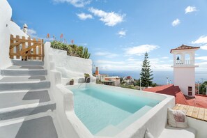 Pool - 'Casa Hélène' with Sea Views, Shared Pool and Wi-Fi (Fasnia)