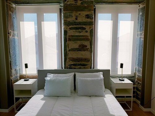 Apartment 'Valley Apartamentos T1' with Mountain View, Wi-Fi and Air Conditioning