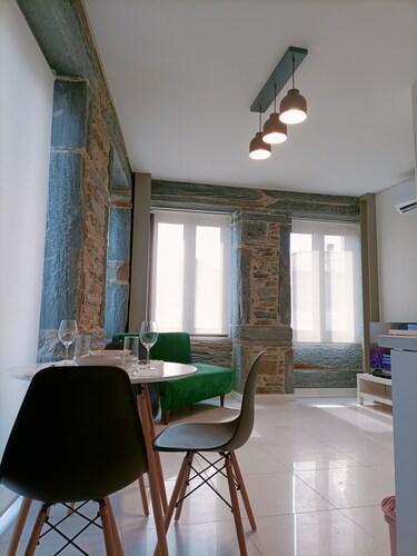 Apartment 'Valley Apartamentos T1' with Mountain View, Wi-Fi and Air Conditioning