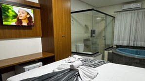 Habitación doble Deluxe, vista al patio