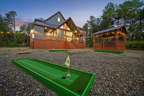 Property grounds - Family/Group Getaway - Putt Putt, Frisbee Golf (Broken Bow)