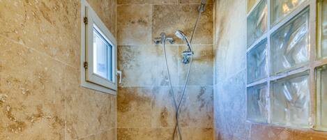 Shower, free toiletries, hair dryer, towels