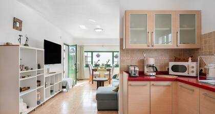 Vacation Home 'La Casa De Maika' with Private Terrace, Private Garden and Wi-Fi