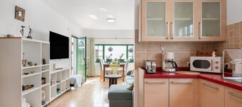 Vacation Home 'La Casa De Maika' with Private Terrace, Private Garden and Wi-Fi