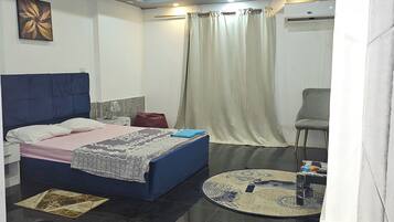 1 多间卧室、WiFi、床单