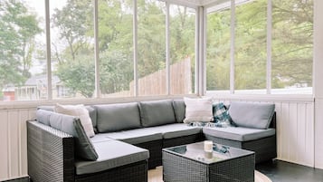 Smart TV, fireplace, foosball, table tennis