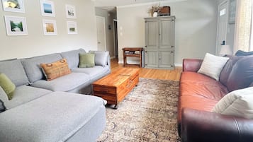 Smart TV, fireplace, foosball, table tennis