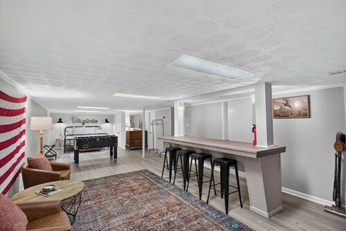 Family & Pet-Friendly Home with Large Fenced Yard