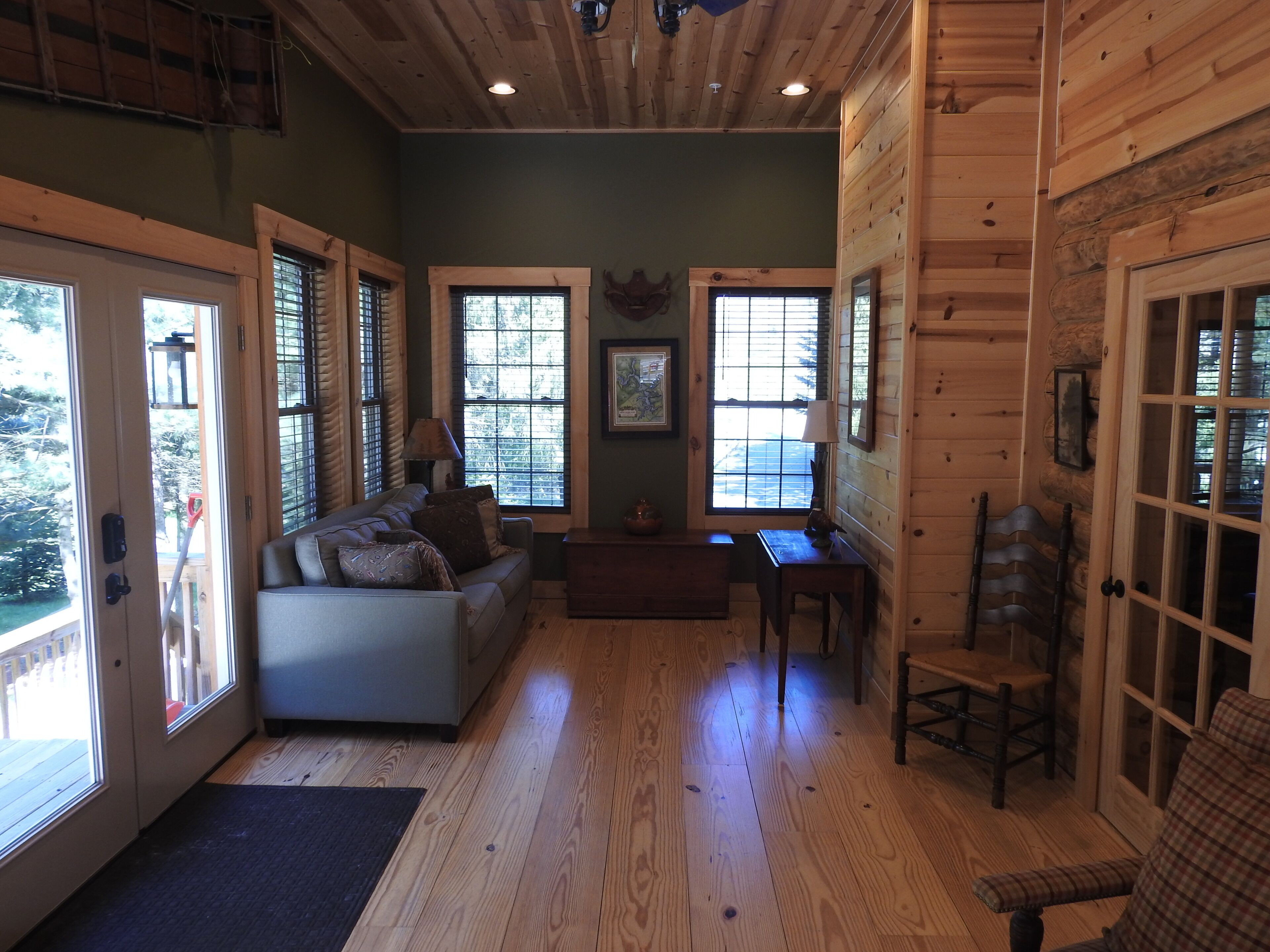 Smart TV, fireplace, foosball, table tennis