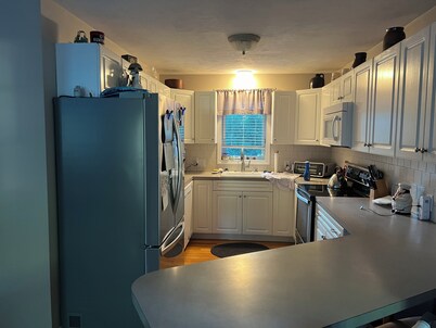 Modern 3-bedroom house in beautiful and historic Bristol, RI.   WiFi, AC.