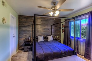 1 sovrum, skrivbord, resesäng och gratis wi-fi