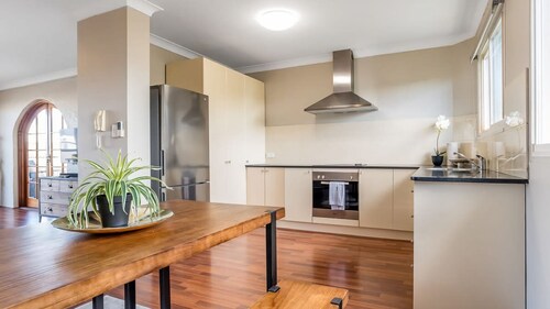 Inner City Pad Indooroopilly