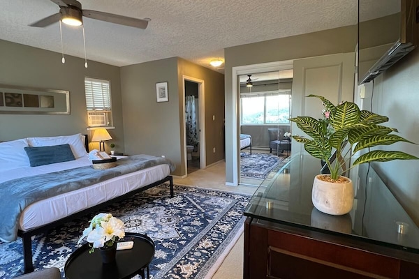 3 bedrooms, iron/ironing board, travel crib, WiFi (free)