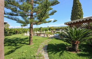 Property grounds - Stunning home in Capaccio with WiFi (Capaccio)