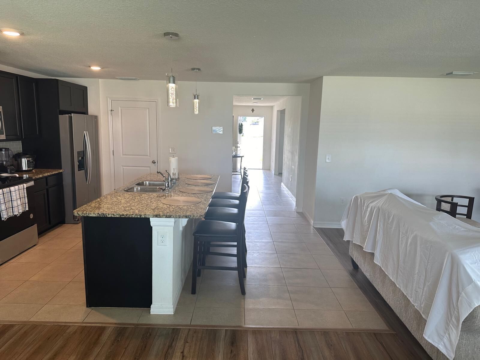 Micro-ondas, lava-louças