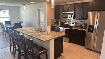 Microondas y lavavajillas