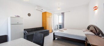 1 bedroom awesome apartment in Pirovac