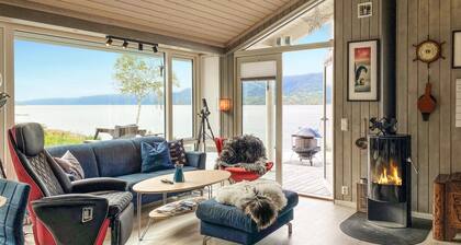 Schönes Zuhause in EidsvÄg im Romsdal