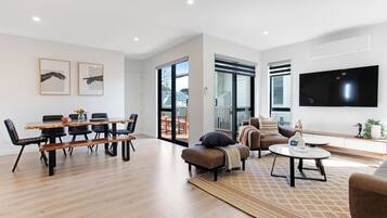 House | Living area | 52-inch TV with digital channels