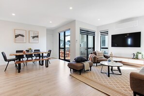 House | Living area | 52-inch TV with digital channels