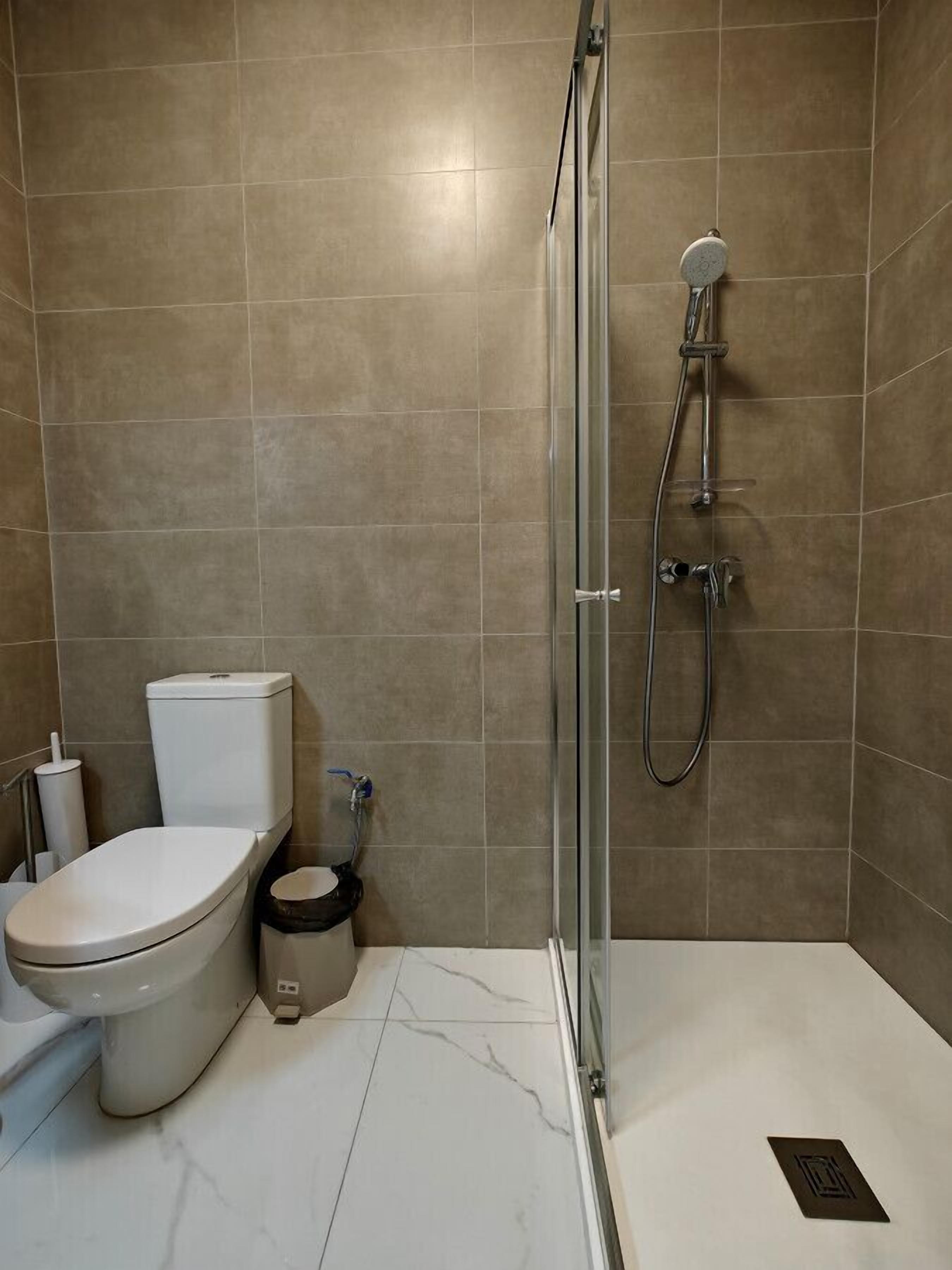 Hair dryer, towels