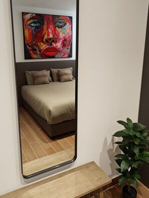 1 chambre, fer et planche à repasser, Wi-Fi gratuit, draps fournis