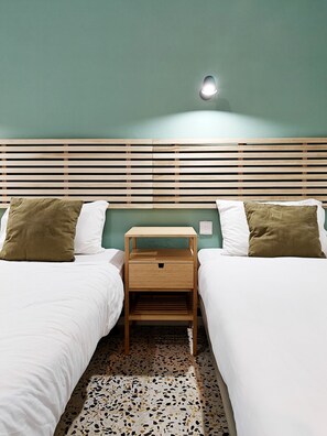 1 chambre, bureau, fer et planche à repasser, Wi-Fi gratuit