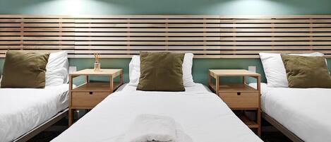 1 habitación, escritorio, tabla de planchar con plancha y wifi gratis