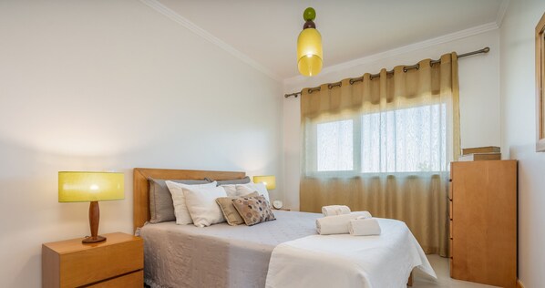 2 Schlafzimmer, Bügeleisen/Bügelbrett, kostenloses WLAN, Bettwäsche