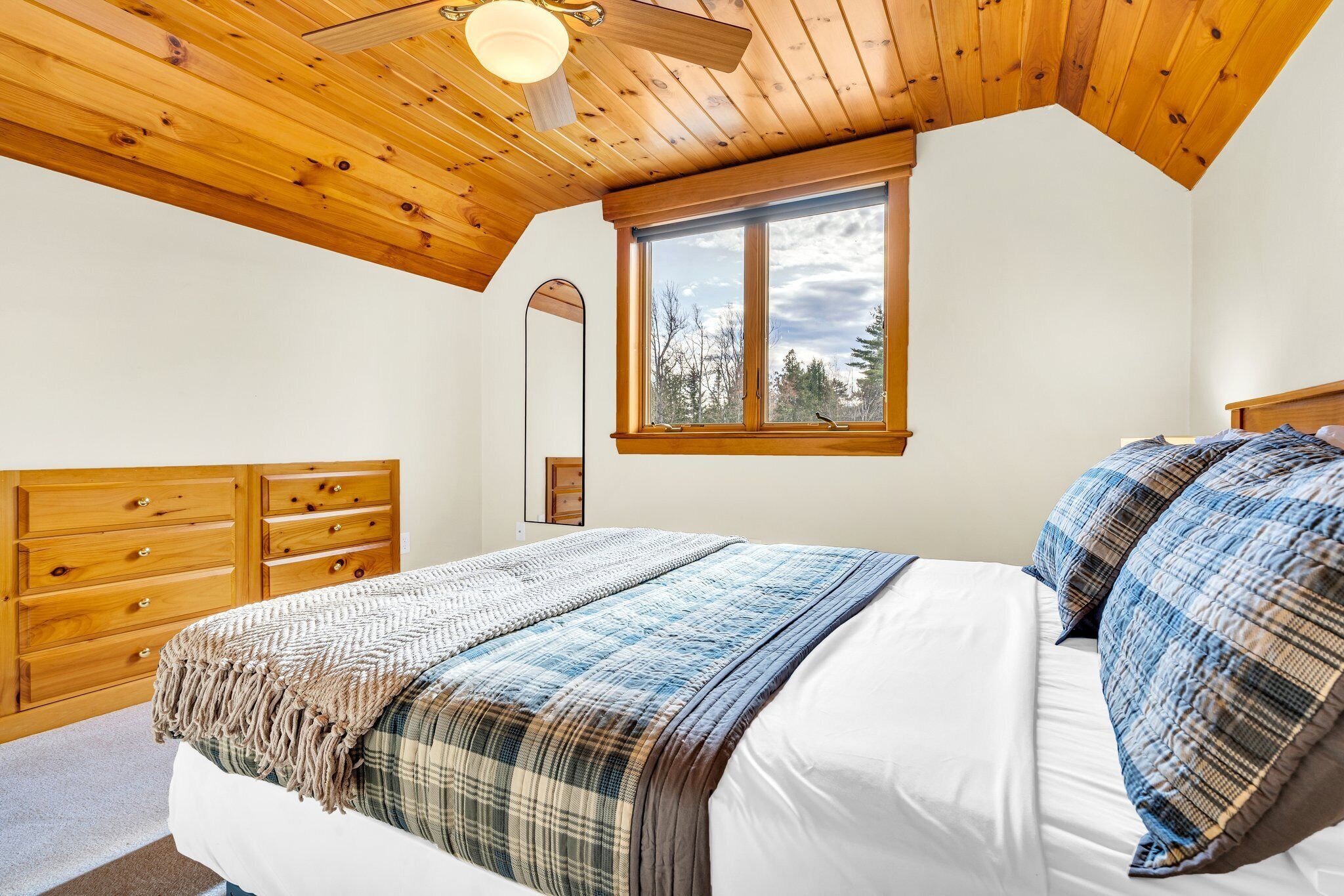 4 camere, ferro/asse da stiro, Wi-Fi, lenzuola