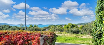 Cozy apartment in Pirovac with WiFi