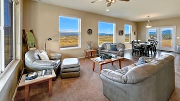 Smart TV, DVD player, books