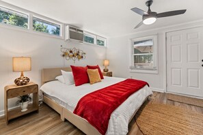 4 bedrooms, free WiFi, bed sheets