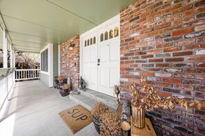 Exterior detail - Relaxing Escape Near Denver - 5 Bedrooms! (Centennial)