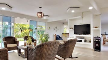 Chalet | Interior