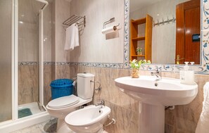 Shower - Beautiful apartment in Castell de Ferro (Castell de Ferro)