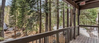 2 Miles to Palisades Tahoe w Hiking, Biking & Lake Access