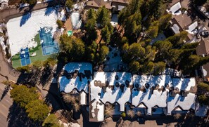 Exterior - 2 Miles to Palisades Ski Resort w Free Shuttle! (Olympic Valley)