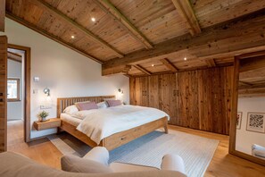 3 chambres, fer et planche à repasser, Wi-Fi gratuit, draps fournis