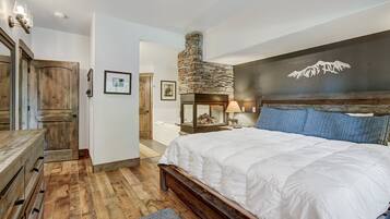 4 bedrooms, WiFi, bed sheets