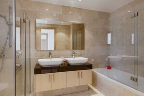 Hair dryer, towels - Unmatched Luxury: Stunning Views & Elegance at Paphos Villa 1470. (Paphos)