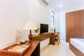 Basic Single Room, Courtyard View