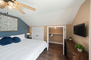 1 bedroom, desk, iron/ironing board, WiFi - Brand New Apartment near Hobby Airport (Houston)