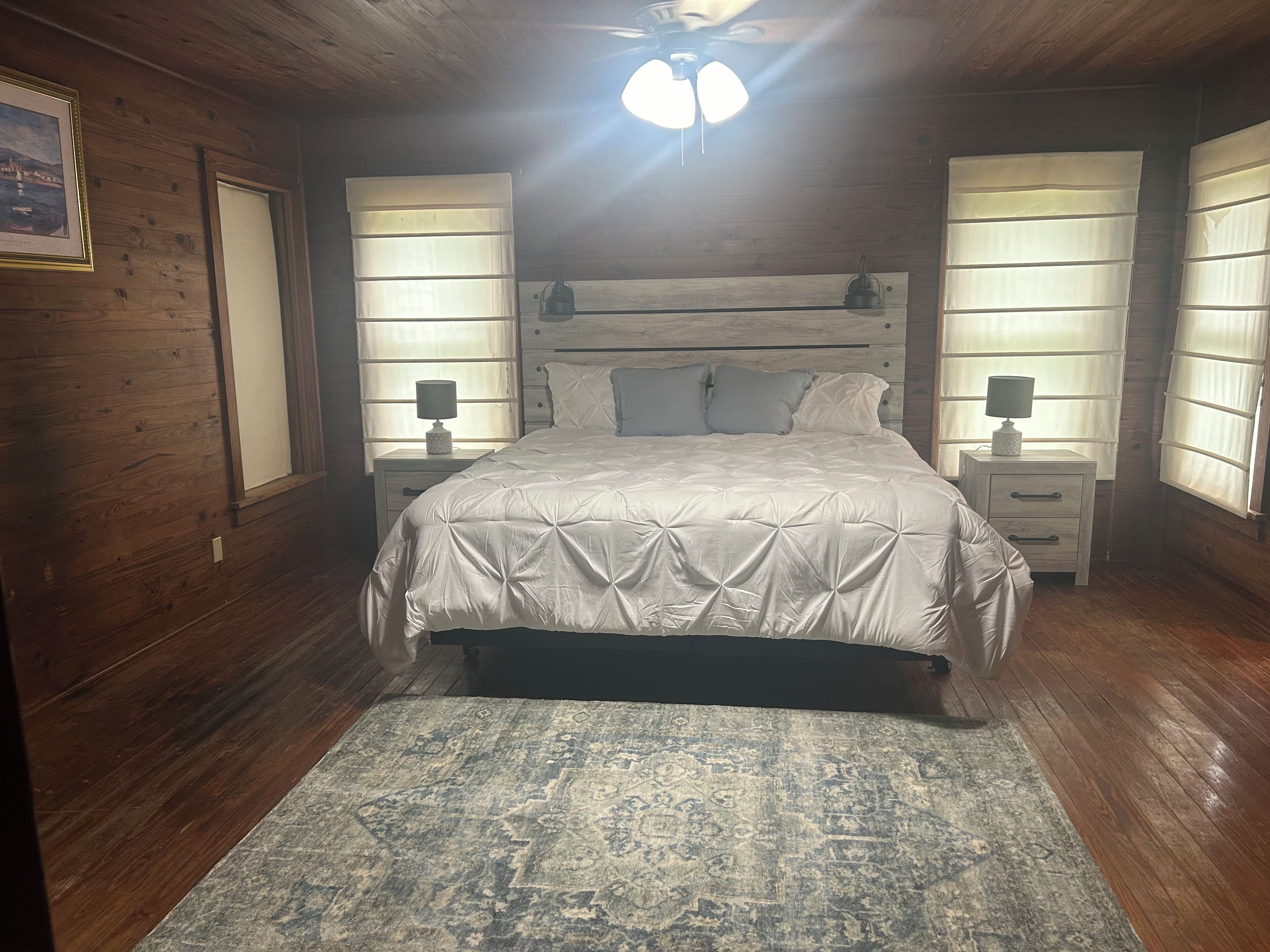 3 多间卧室、熨斗/熨衣板、WiFi、床单