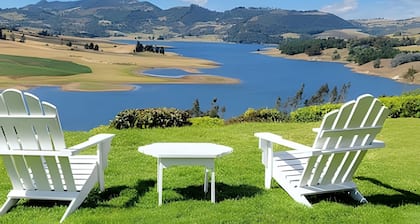 Casa con mágica vista represa del Sisga