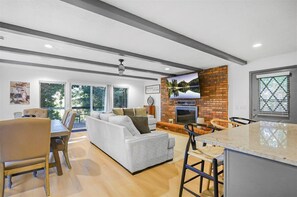 Smart TV, chimenea