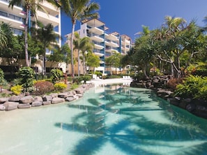 Exterior - Alexandra Headland Water Front Holiday Apartment with Wide Ocean Views (Alexandra Headland)